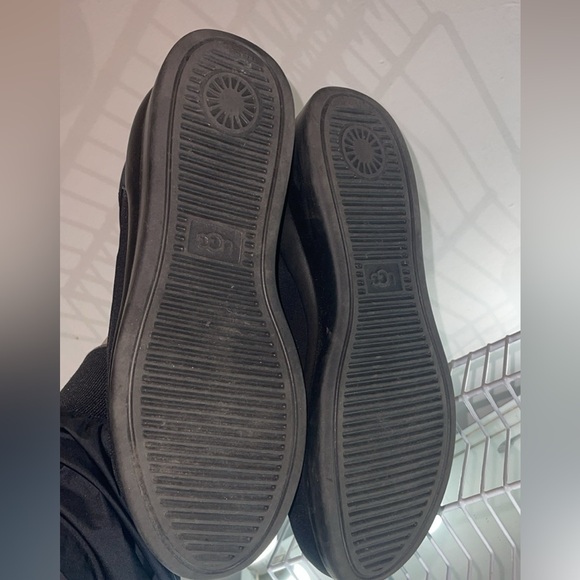 Sz W9 UGG Neutra Neoprene Sneaker Black on Black - Picture 5 of 5